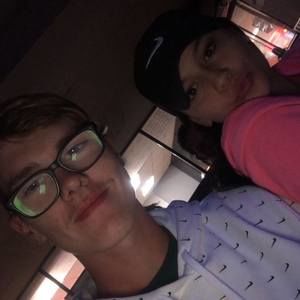 Meet your Posher, Phillip